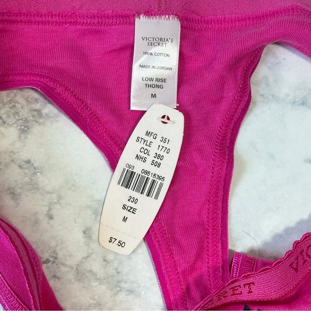 NWT vintage Victoria’s Secret pink snowflake rhinestone low rise thong Y2K M